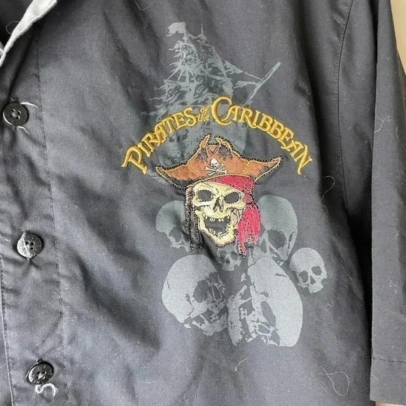 Vintage Disney Pirates Of The Caribbean Button  up Shirt - Picture 4 of 6